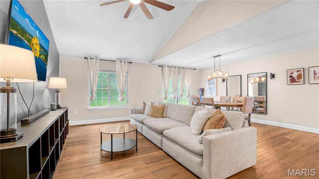 St Robert, MO 65584,105 Quartz CT