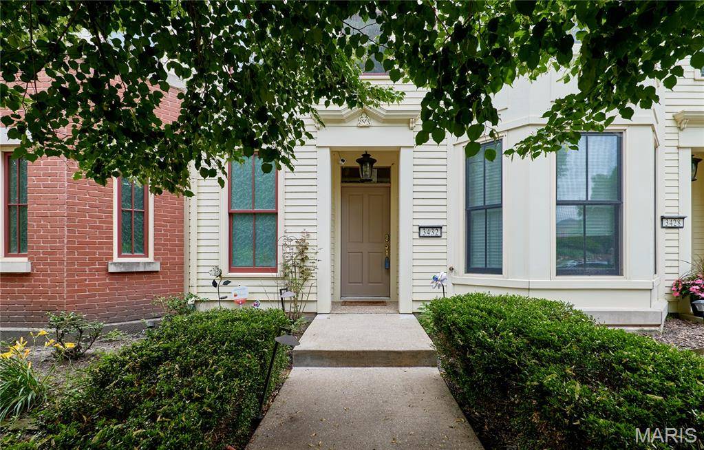 St Charles, MO 63301,3432 Civic Green DR