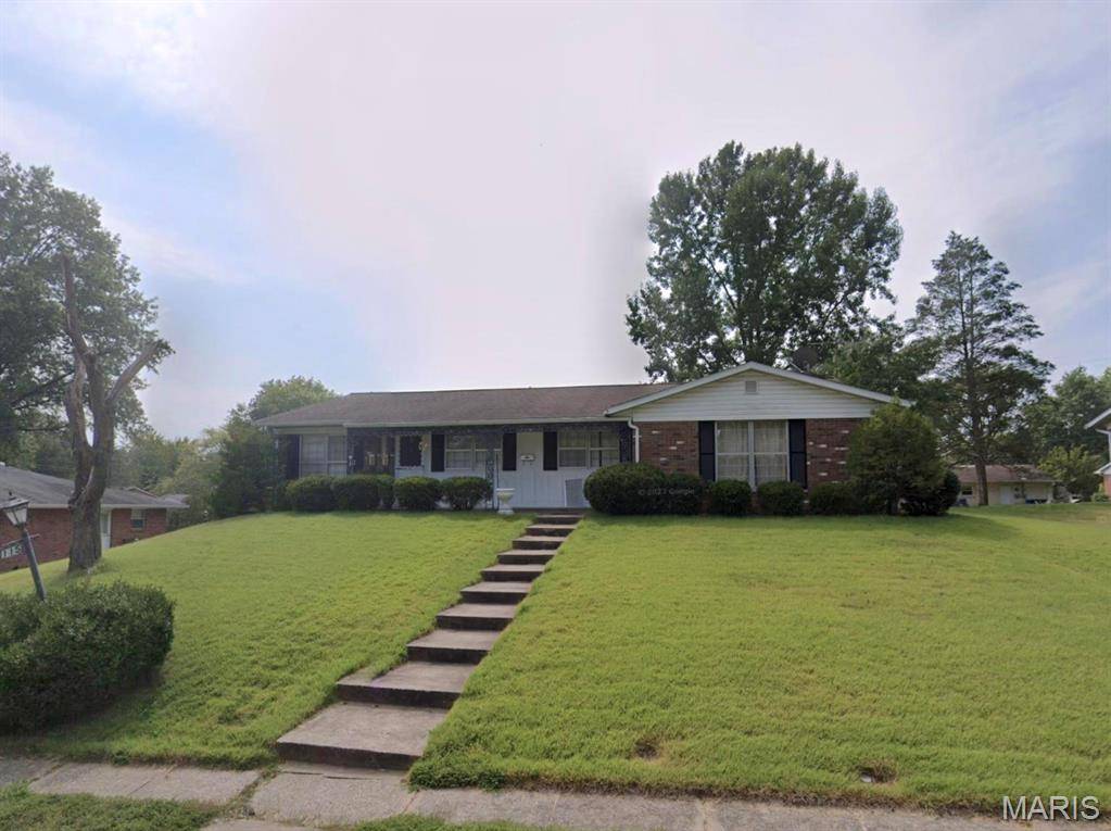 Swansea, IL 62226,113 DERBYSHIRE DR