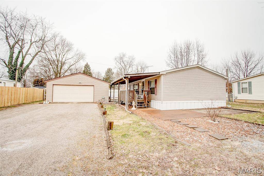 Fairview Heights, IL 62208,121 MONTICELLO PL