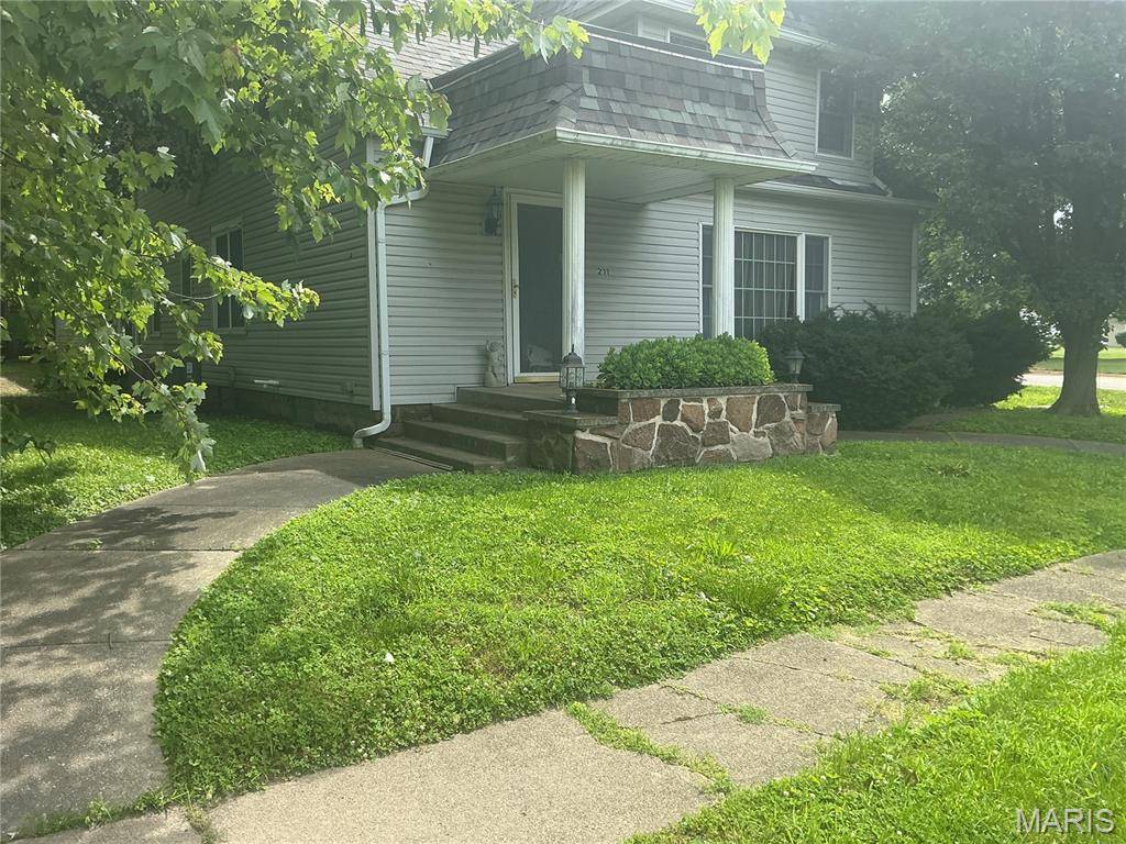 Gillespie, IL 62033,211 Edgar ST