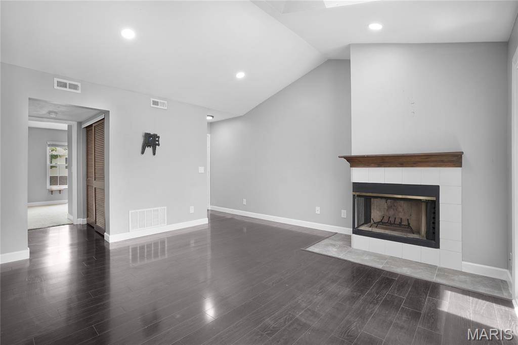 St Charles, MO 63304,1500 Surrey Lane LN #D