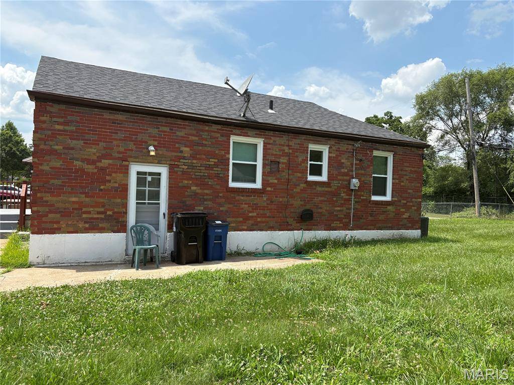 University City, MO 63132,8301 Archer AVE