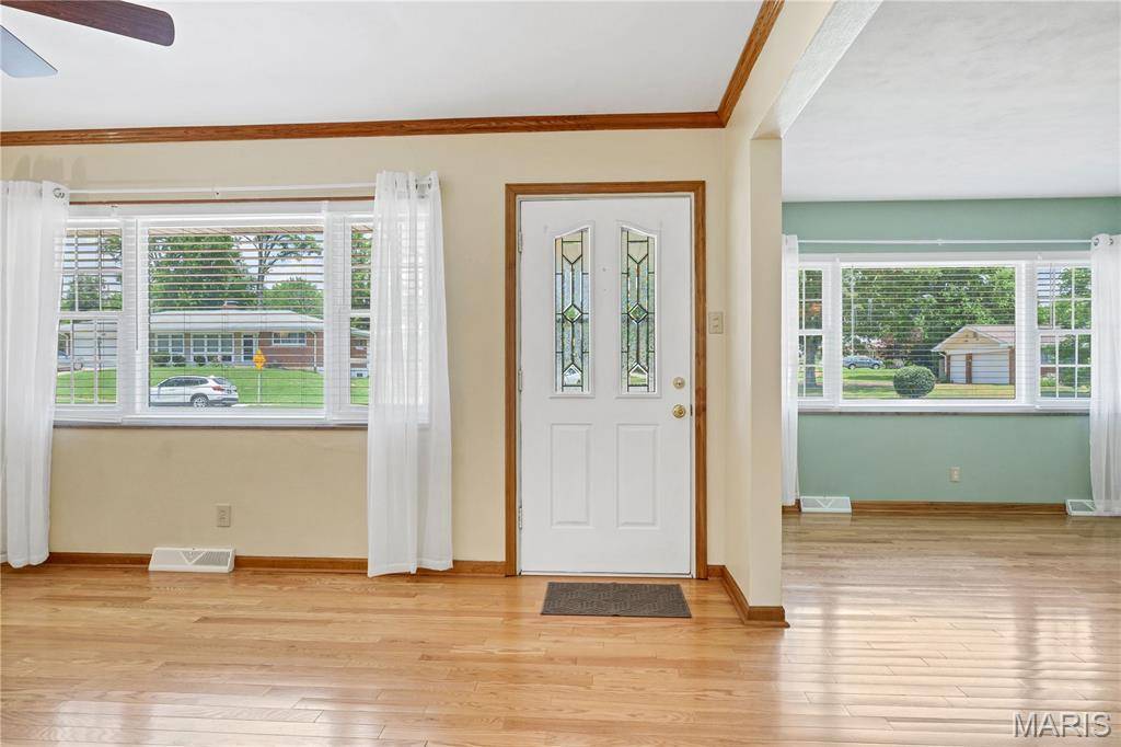 Crestwood, MO 63126,8935 Westhaven CT