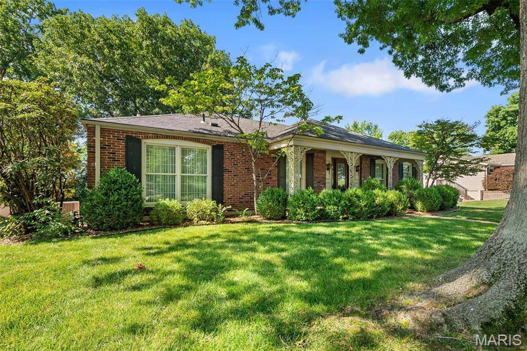 Unincorporated, MO 63146,11894 Featherwood DR