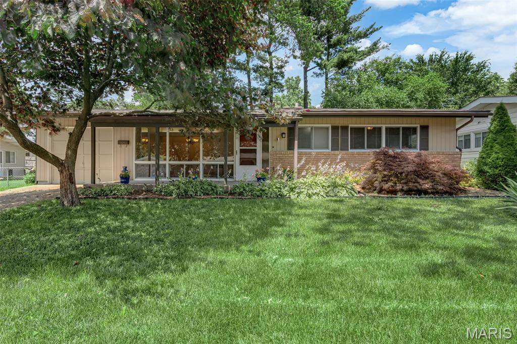 Florissant, MO 63033,2265 Brook DR