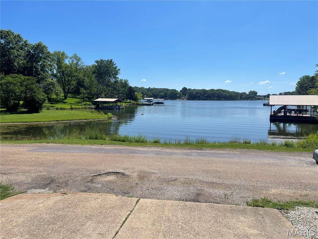 St Clair, MO 63077,509 Lake Shore DR