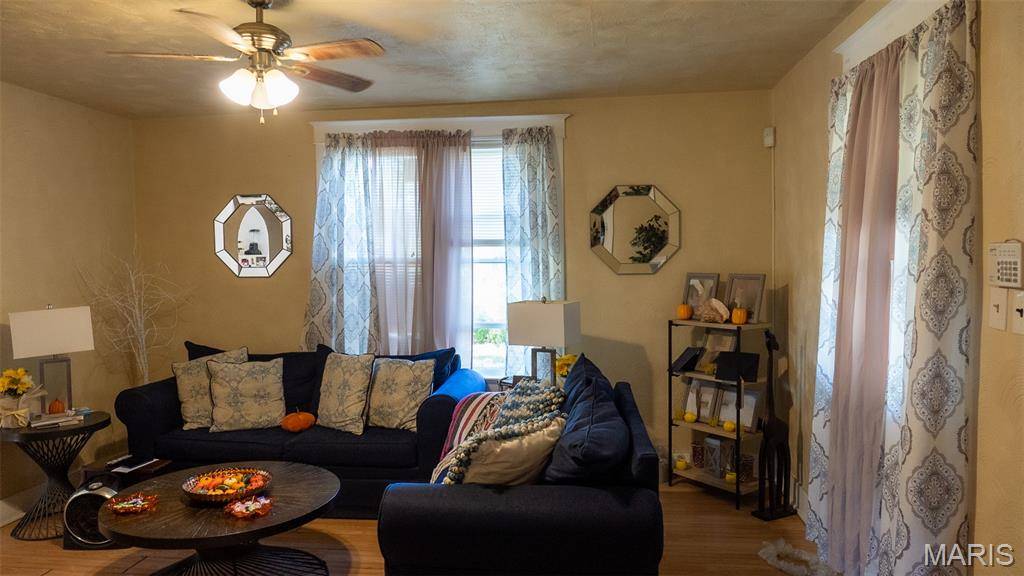 St Louis, MO 63121,6401 Margaret