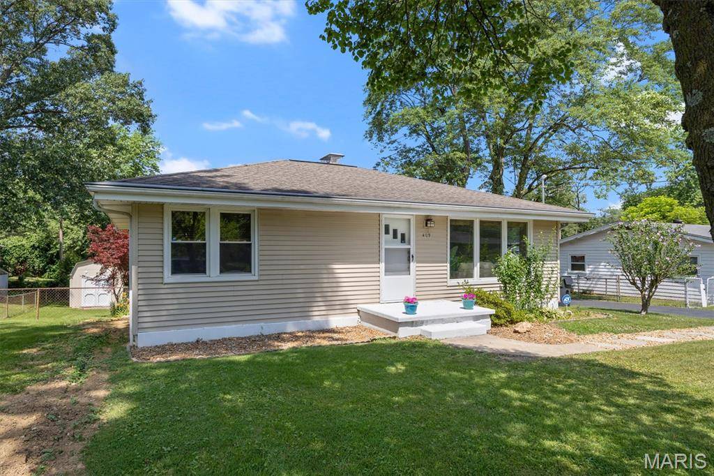 Belleville, IL 62223,409 Edgewood DR