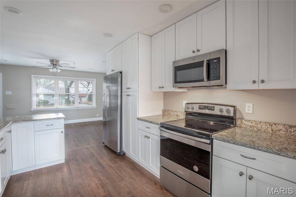 Affton, MO 63123,9912 Jan DR