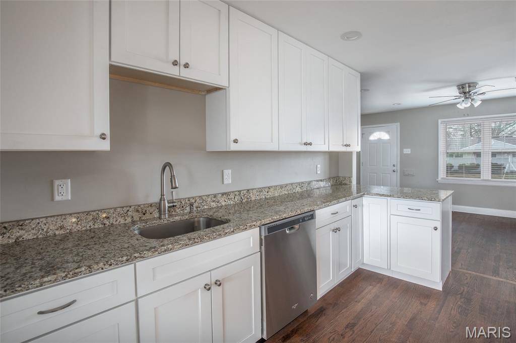 Affton, MO 63123,9912 Jan DR