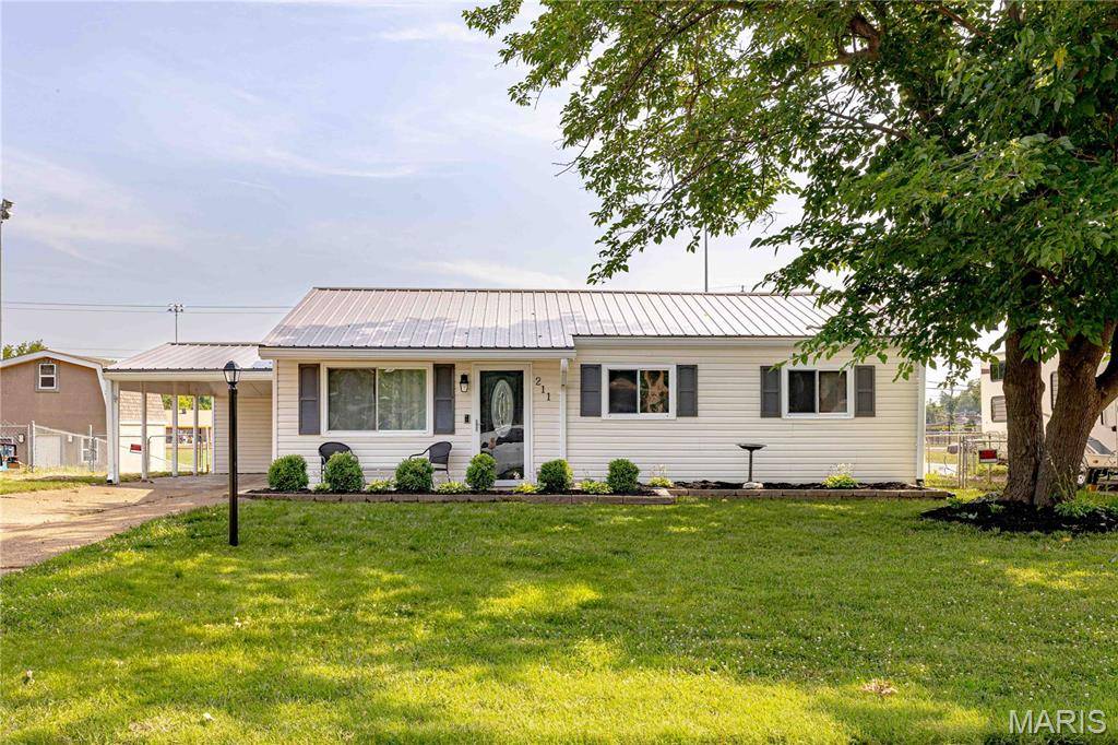 Eureka, MO 63025,211 Weber DR
