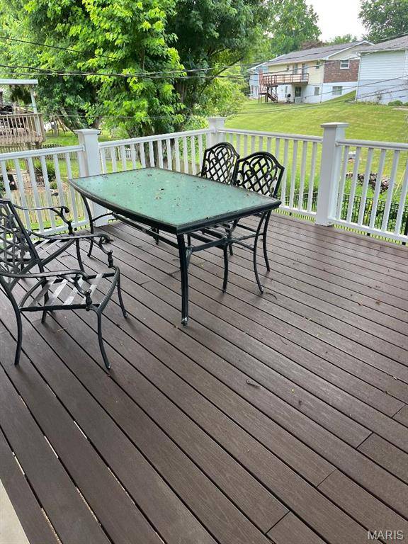 Belleville, IL 62223,420 Rosewood CT