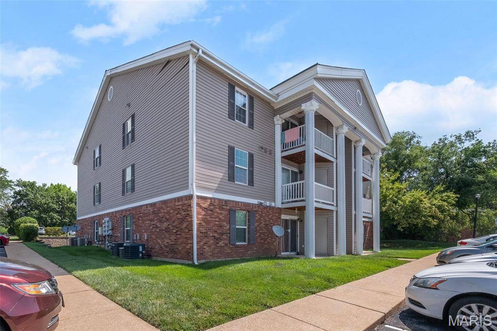 Bridgeton, MO 63044,12114 Natural Bridge RD #F