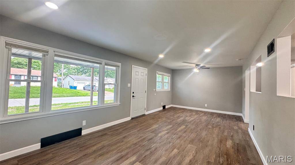 St Louis, MO 63134,6613 Dunwold DR