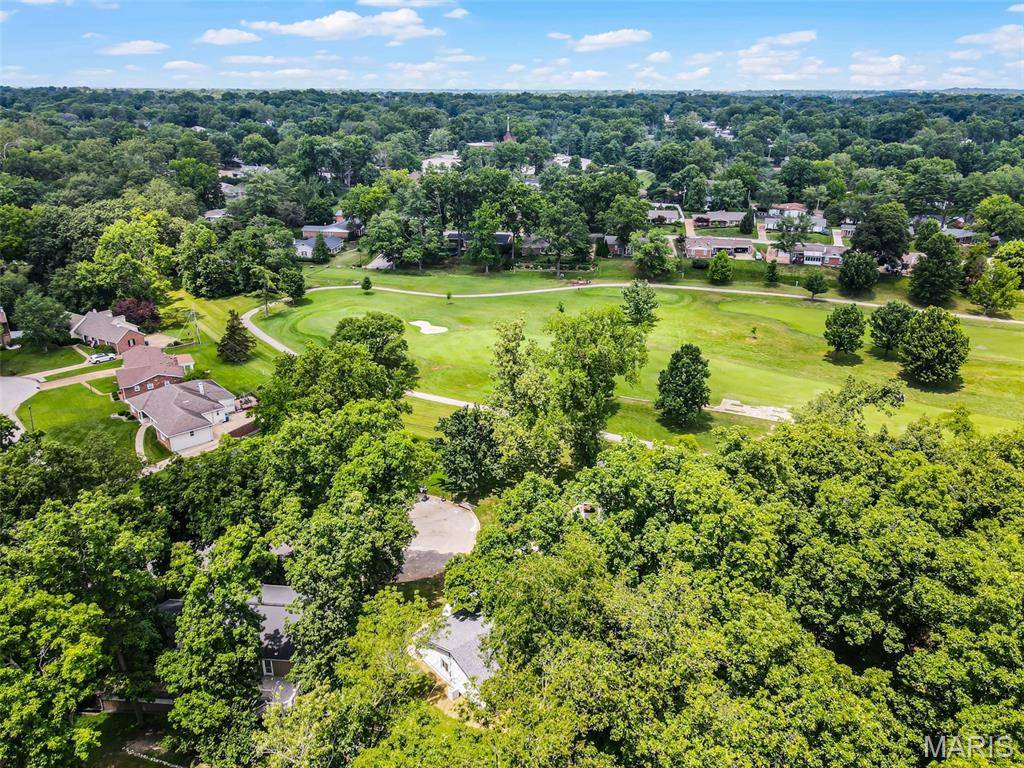 Ballwin, MO 63011,246 Leichester CIR