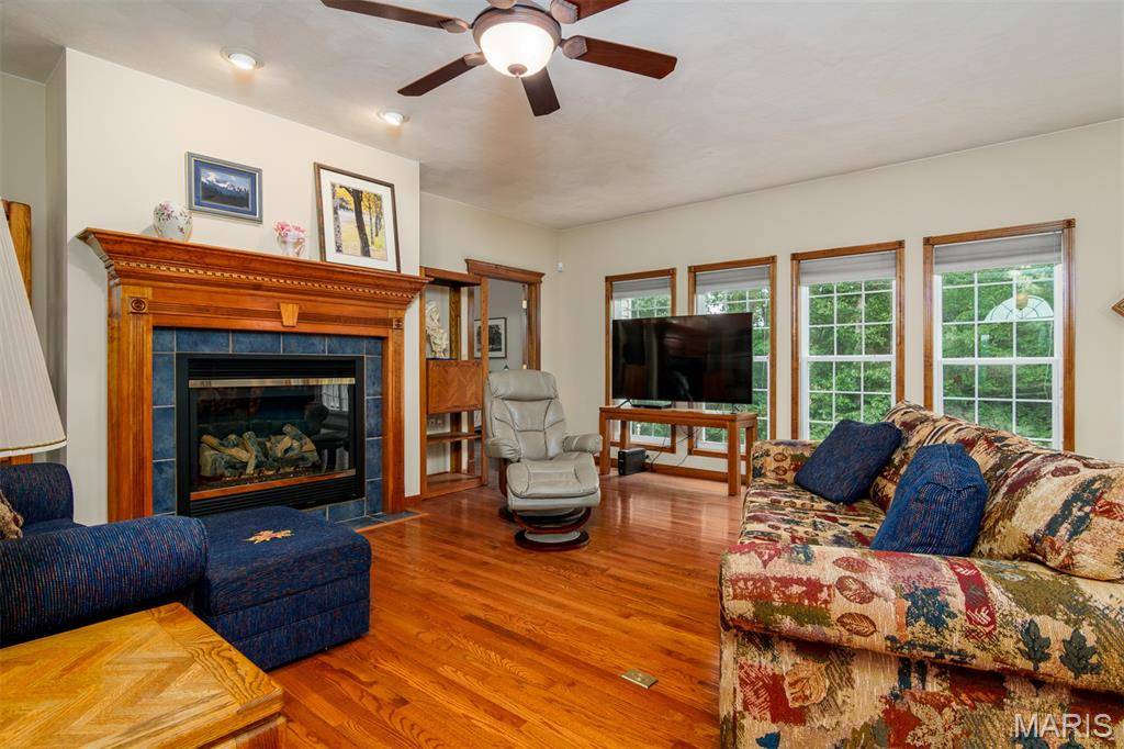 Highland, IL 62249,117 Autumn Oaks LN