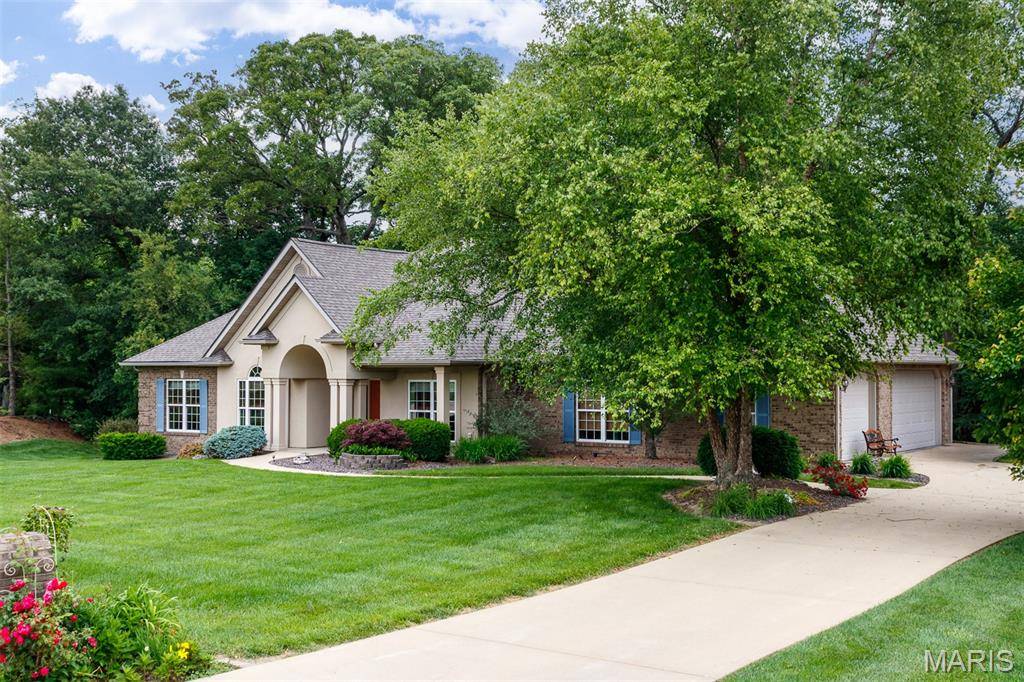 Highland, IL 62249,117 Autumn Oaks LN