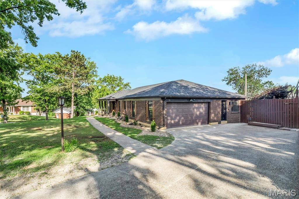 MO 63125,3436 Forest Dale DR