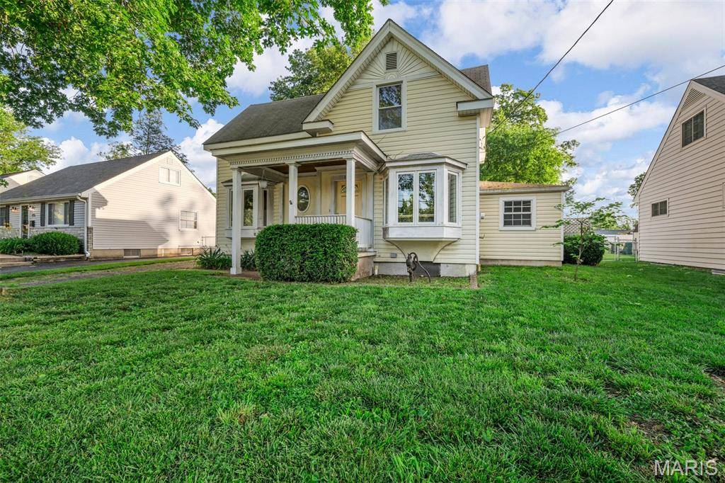 Webster Groves, MO 63119,135 Oak Tree DR