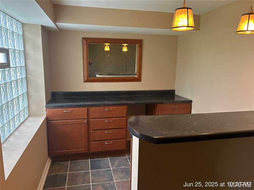 Black Jack, MO 63033,12922 High Crest ST