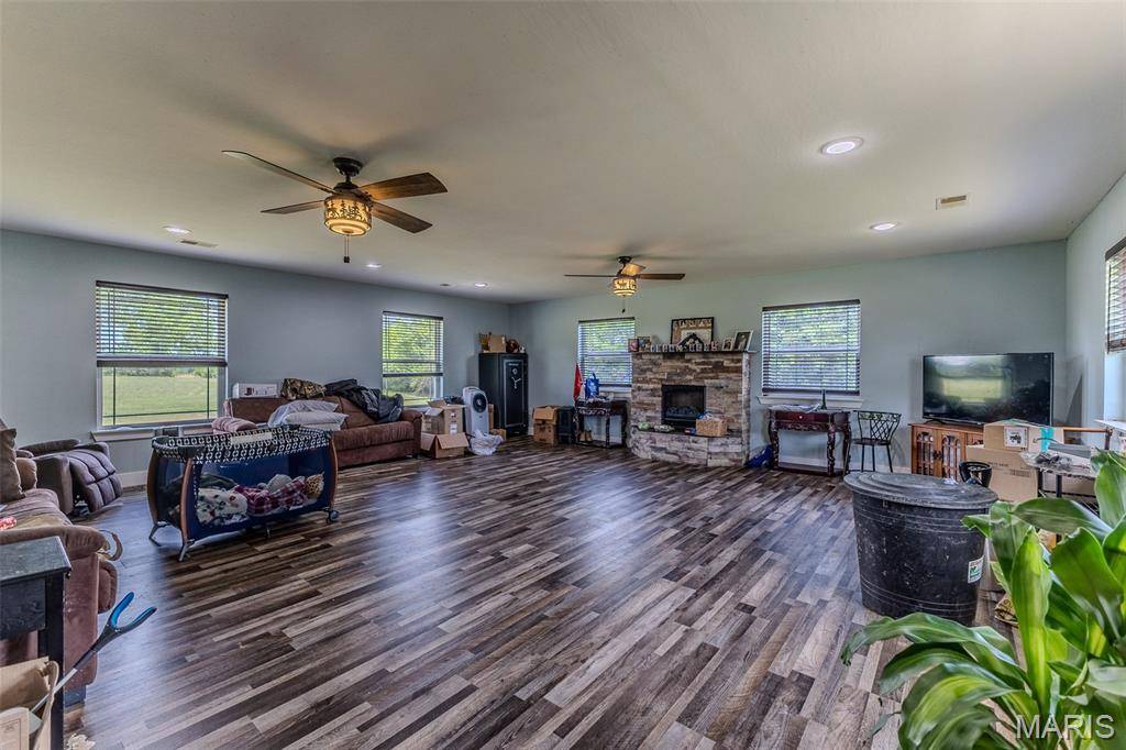Crocker, MO 65452,30170 Highway U
