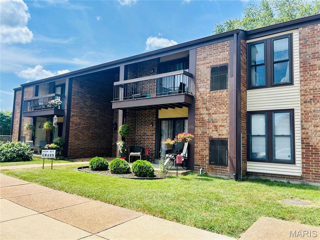St Louis, MO 63123,4278 Kay LN #2