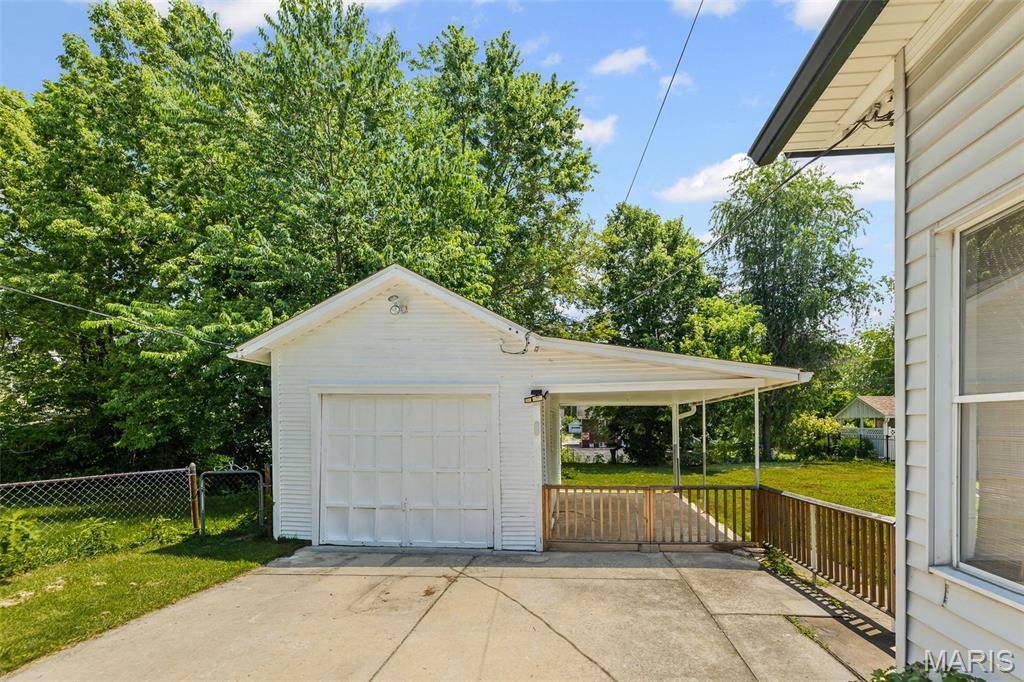 Edwardsville, IL 62025,218 Monroe ST