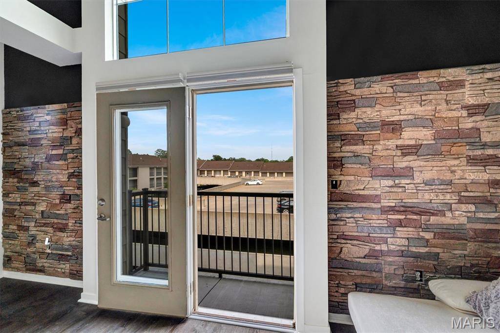 Kirkwood, MO 63122,200 S Kirkwood RD #317