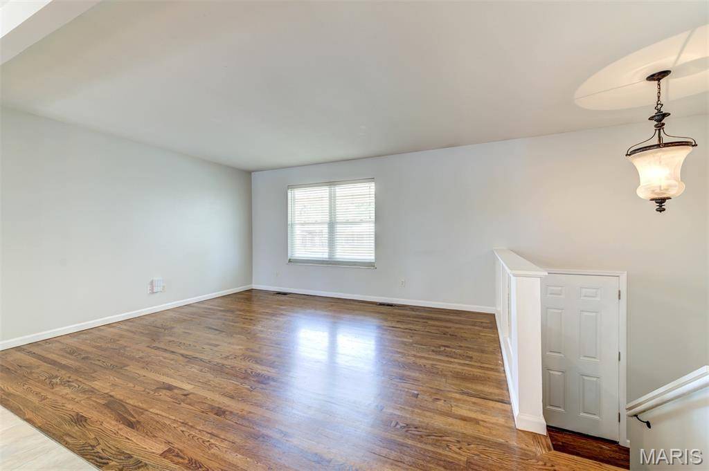 Maryland Heights, MO 63043,2402 Wescreek DR