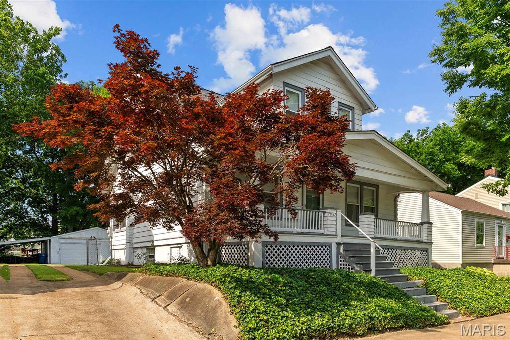St Louis, MO 63109,7052 Tholozan AVE