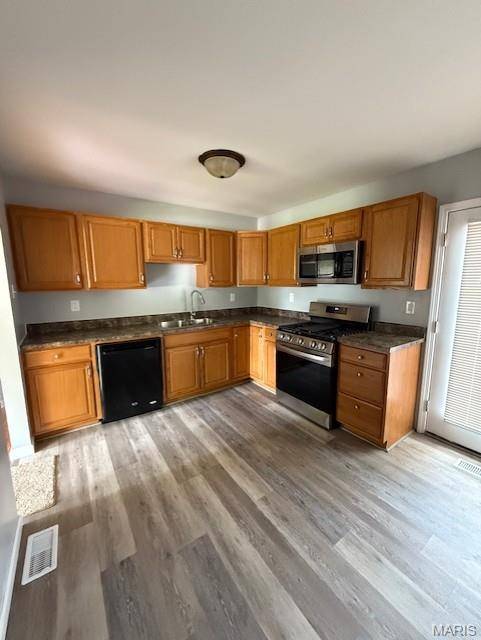 Florissant, MO 63033,1065 Hadwin DR