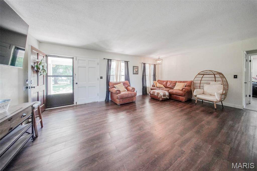 Rolla, MO 65401,12575 State Route F