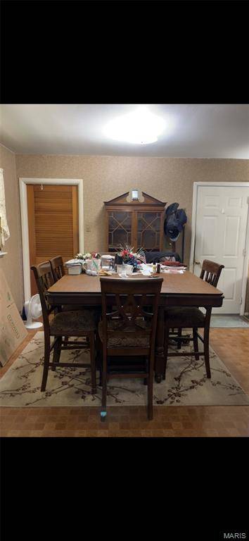 Manchester, MO 63011,404 Spring Meadows DR