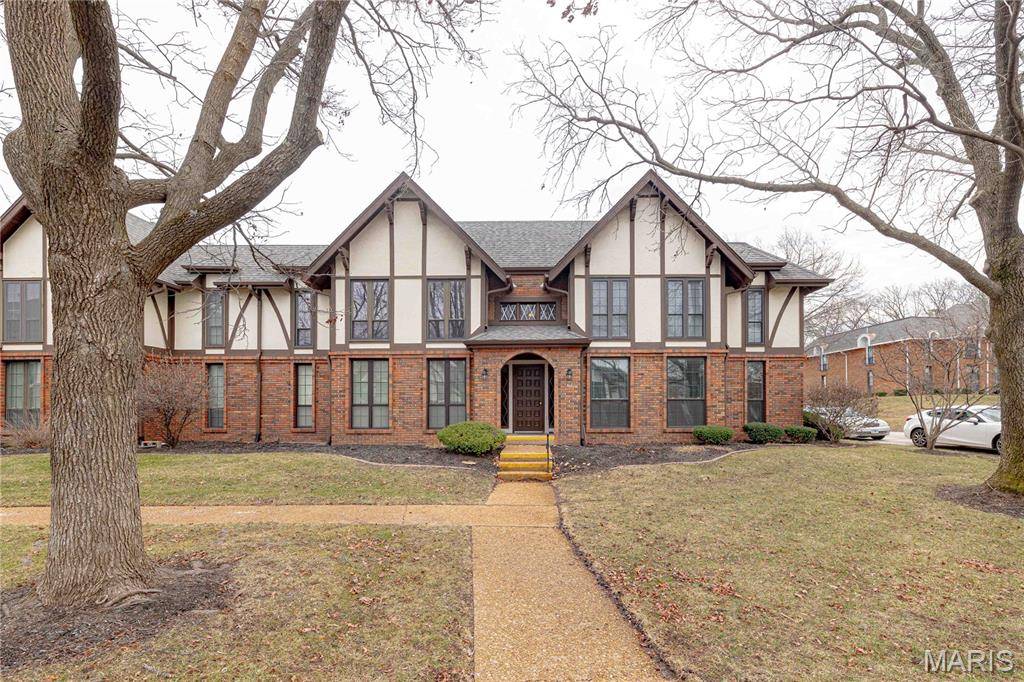 Ballwin, MO 63011,917 Claytonbrook DR #3