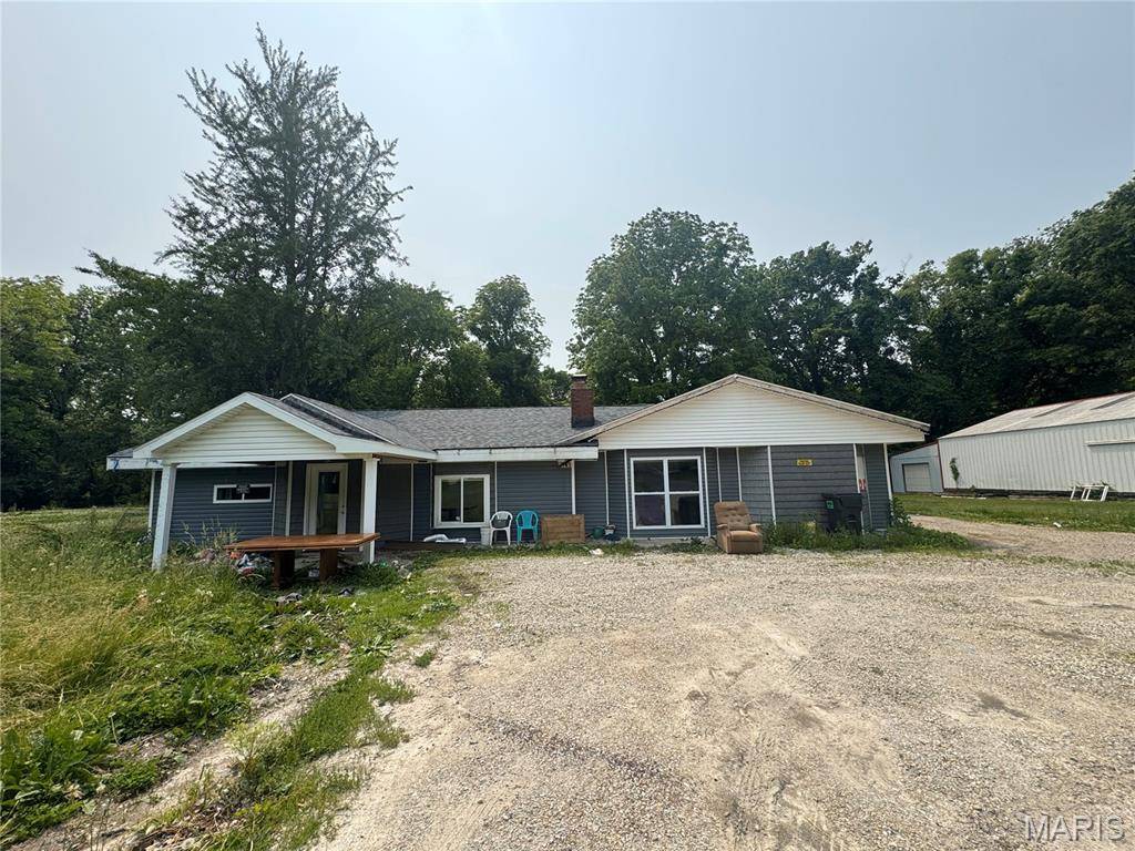Cottage Hills, IL 62018,930 East DR
