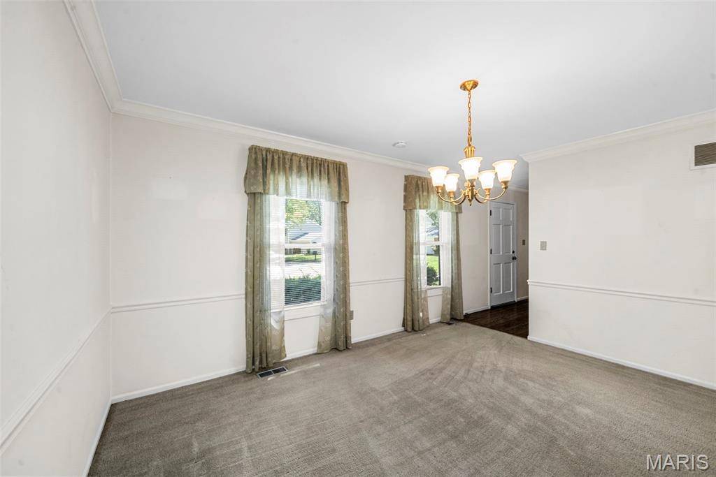 Chesterfield, MO 63017,15799 Scenic Green CT
