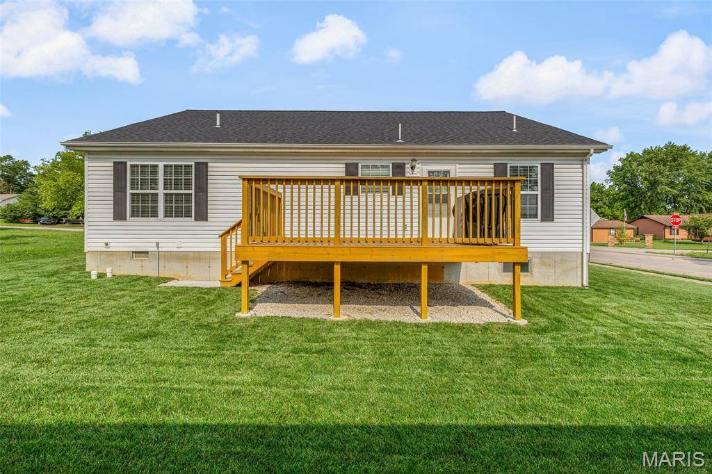 Desloge, MO 63601,114 N Country LN