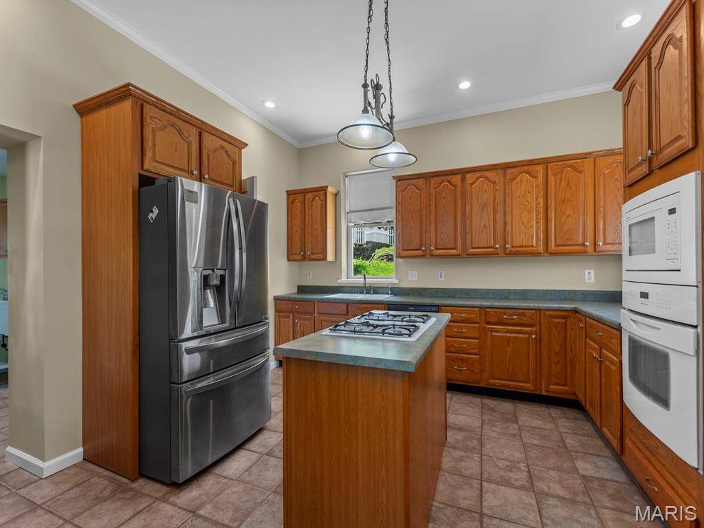 Belleville, IL 62220,220 W Cleveland AVE