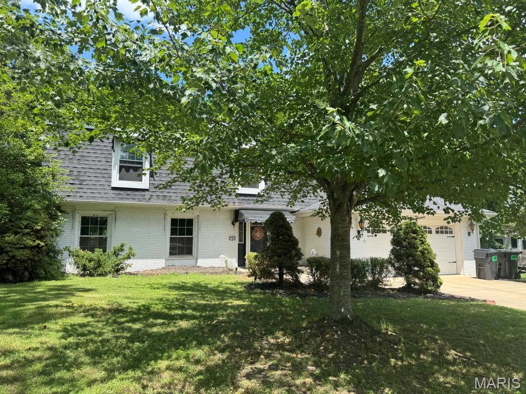 Fairview Heights, IL 62208,113 Lakeland Hills DR