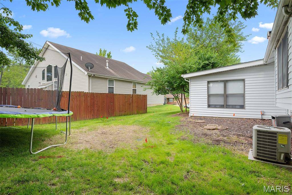 St Peters, MO 63376,2 Country Farm BLVD