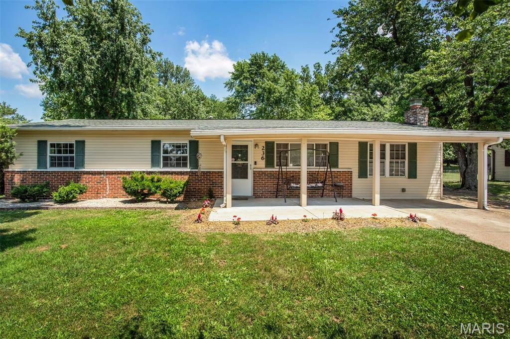 Ballwin, MO 63021,236 Ramsey LN