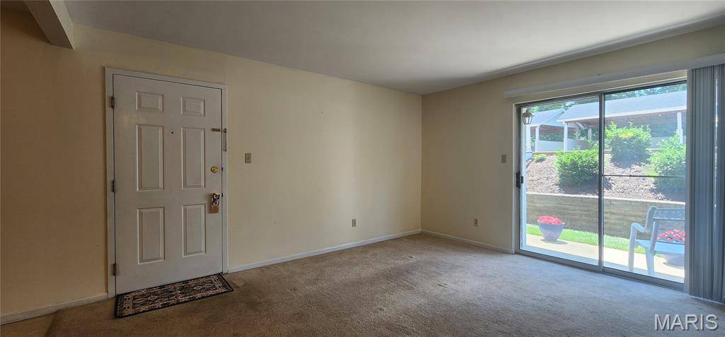 Chesterfield, MO 63017,1239 Creve Coeur Crossing LN #C