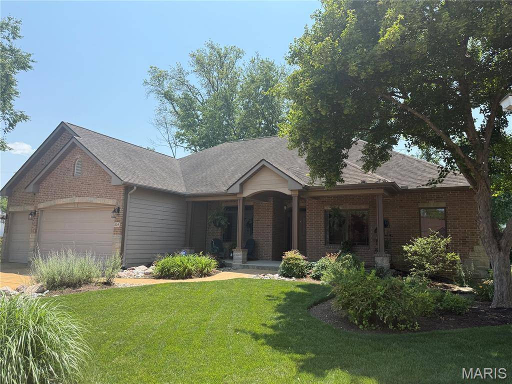 Unincorporated, MO 63129,824 Ringer CT