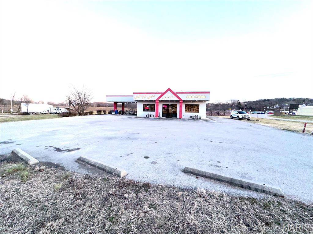 Ellington, MO 63638,500 S 2nd ST