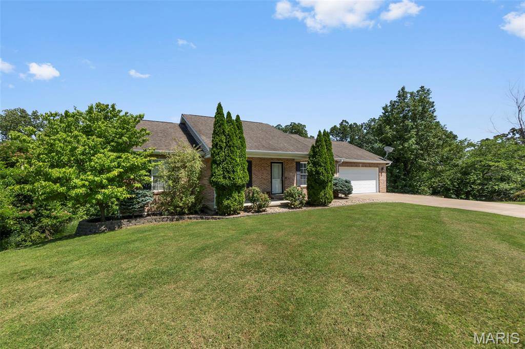Cape Girardeau, MO 63701,1328 Platinum CT