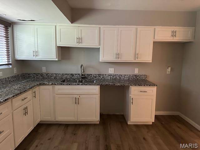 Florissant, MO 63033,12750 Needle Point CT