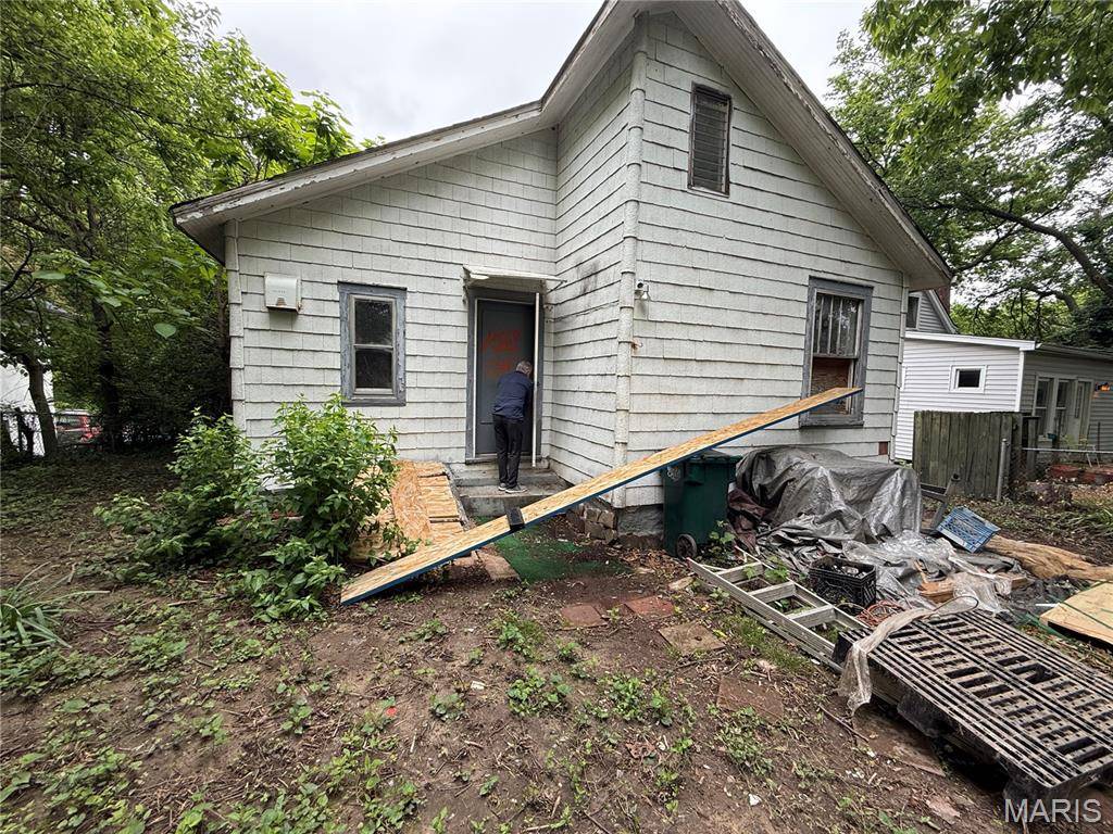 Webster Groves, MO 63119,856 Marshall AVE