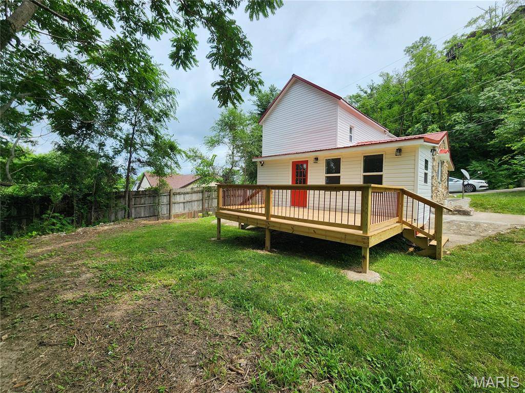 Hannibal, MO 63401,316 Swan ST