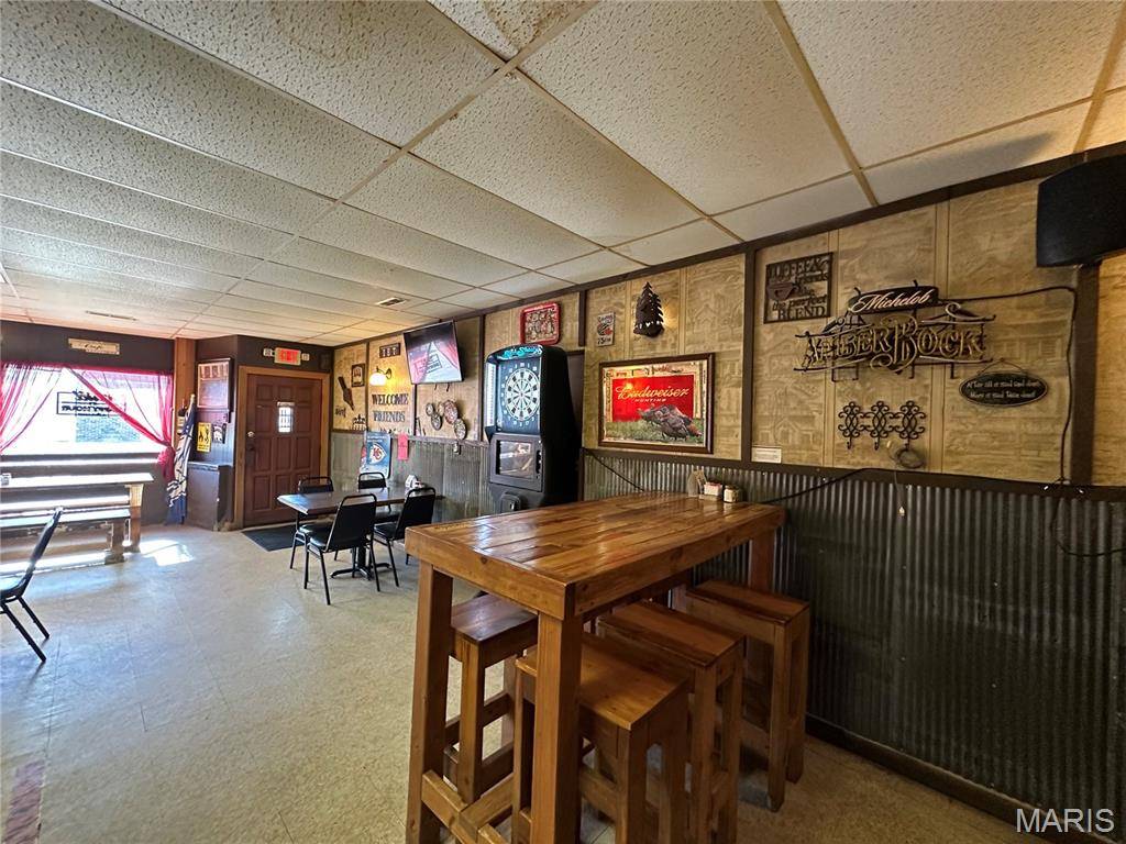 Center, MO 63436,102 S Public